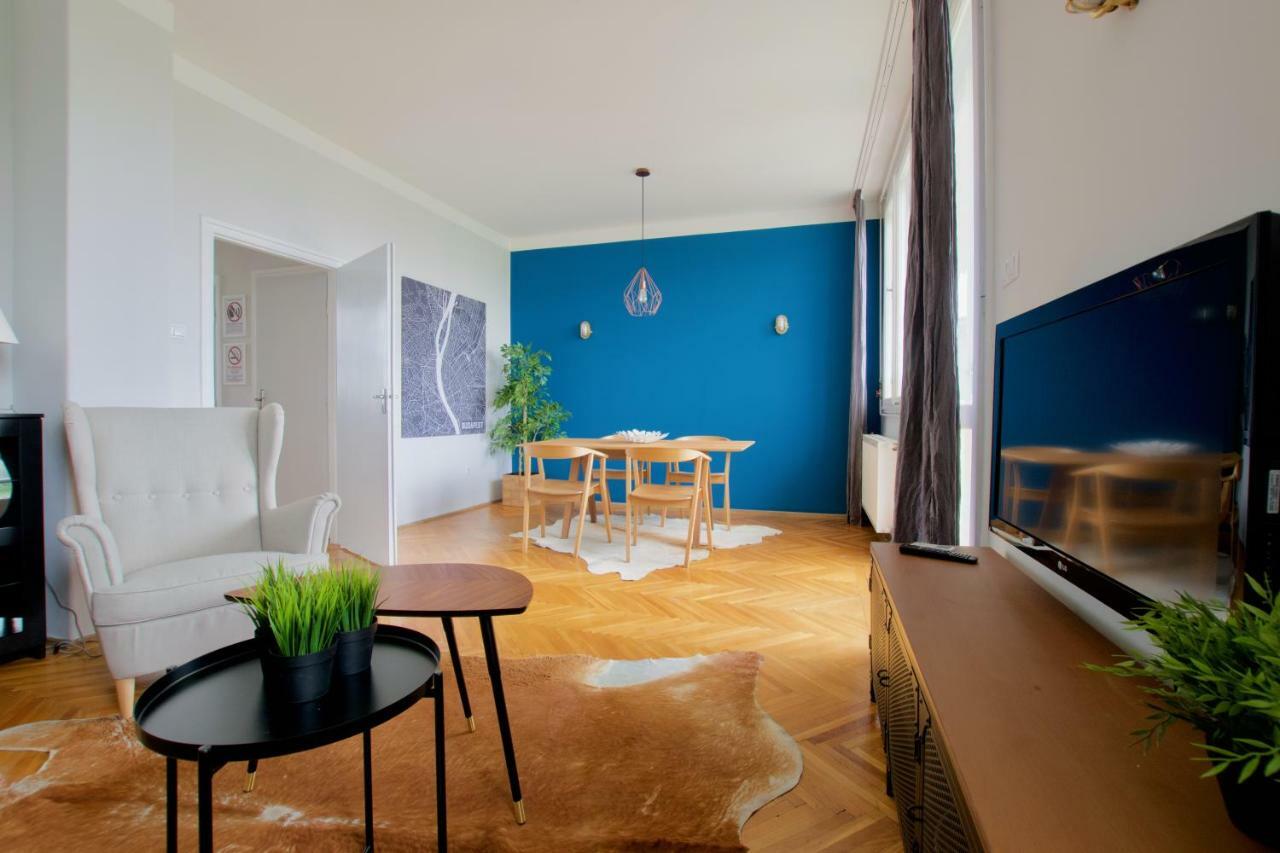 Standard Apartment By Hi5 - Incredible View With Terrace ブダペスト エクステリア 写真