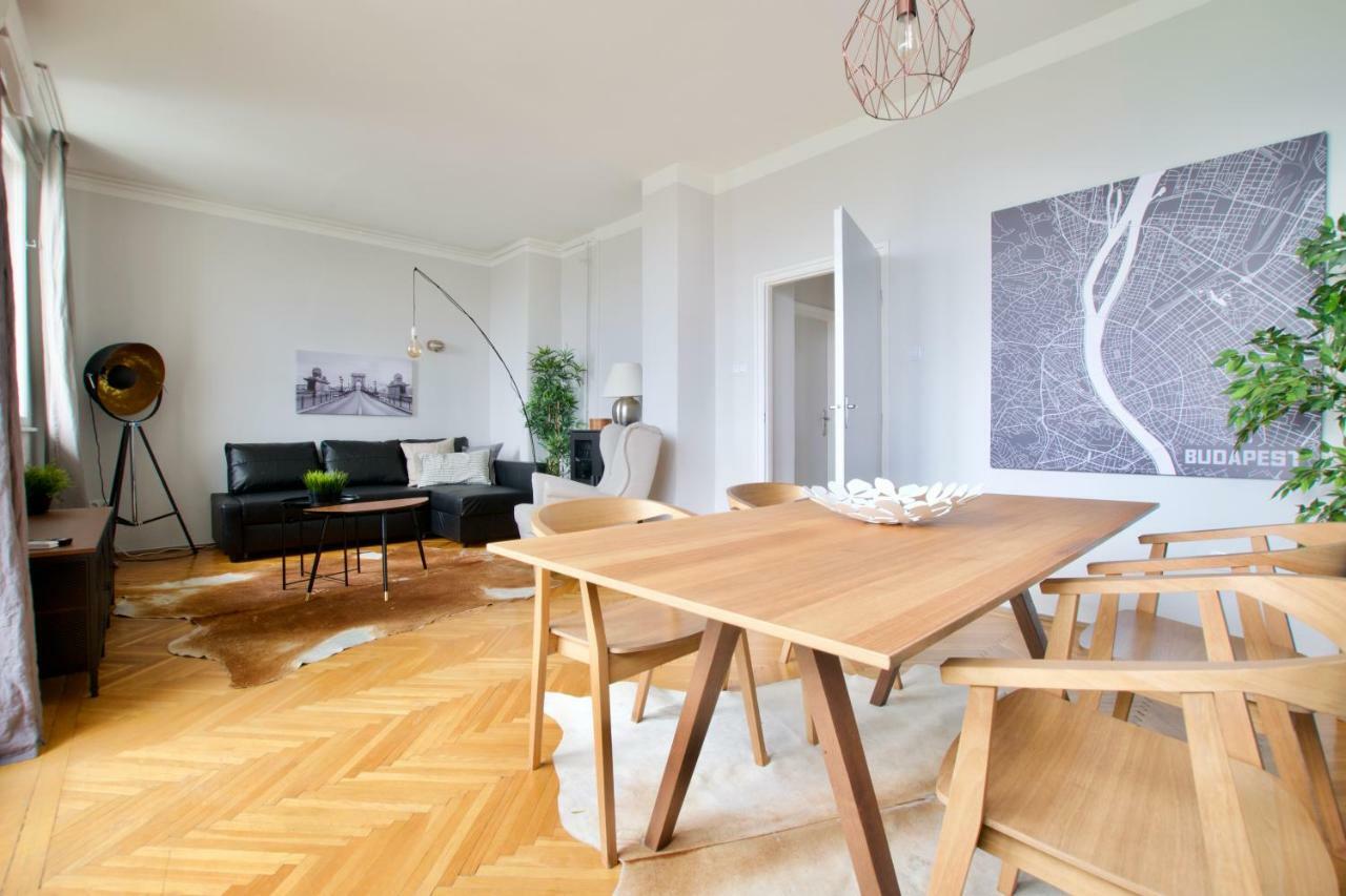Standard Apartment By Hi5 - Incredible View With Terrace ブダペスト エクステリア 写真