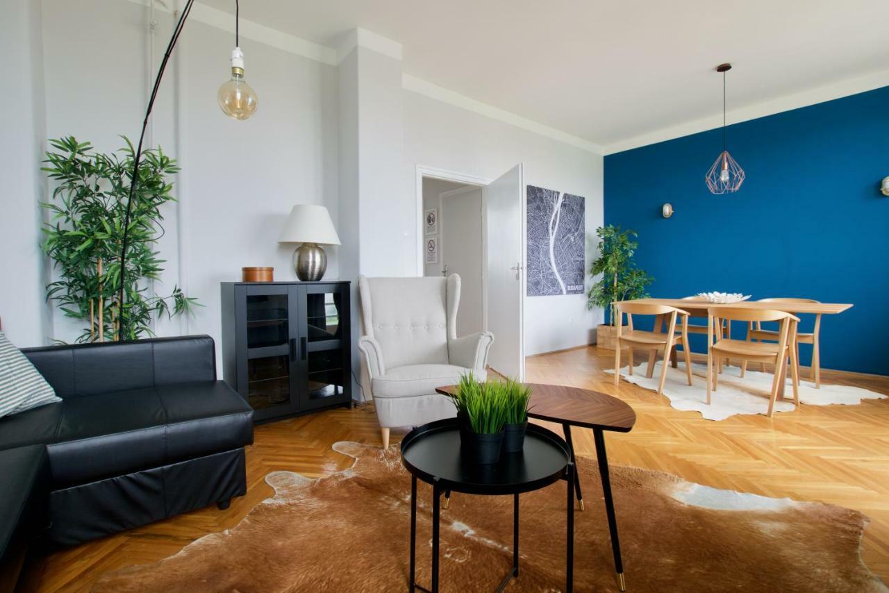 Standard Apartment By Hi5 - Incredible View With Terrace ブダペスト エクステリア 写真